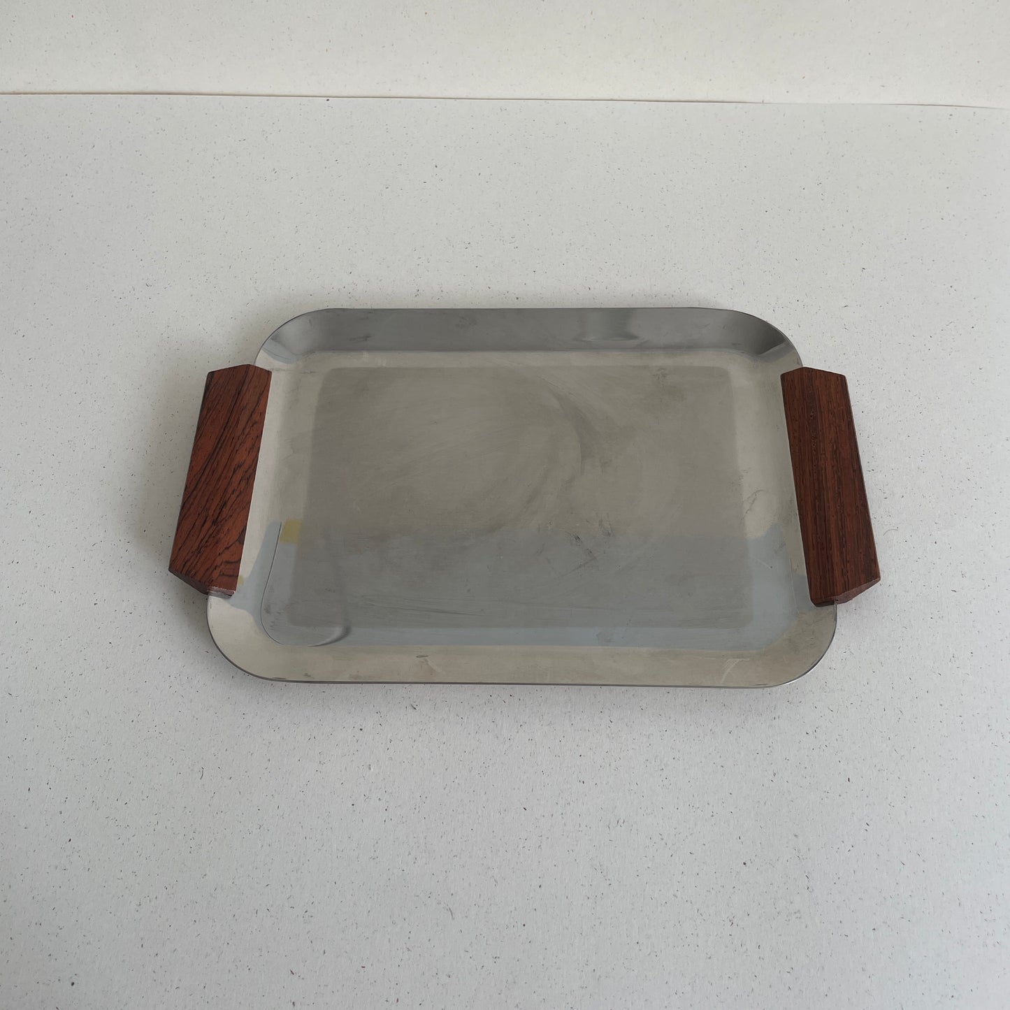 Stainless steel small plate with wooden handle